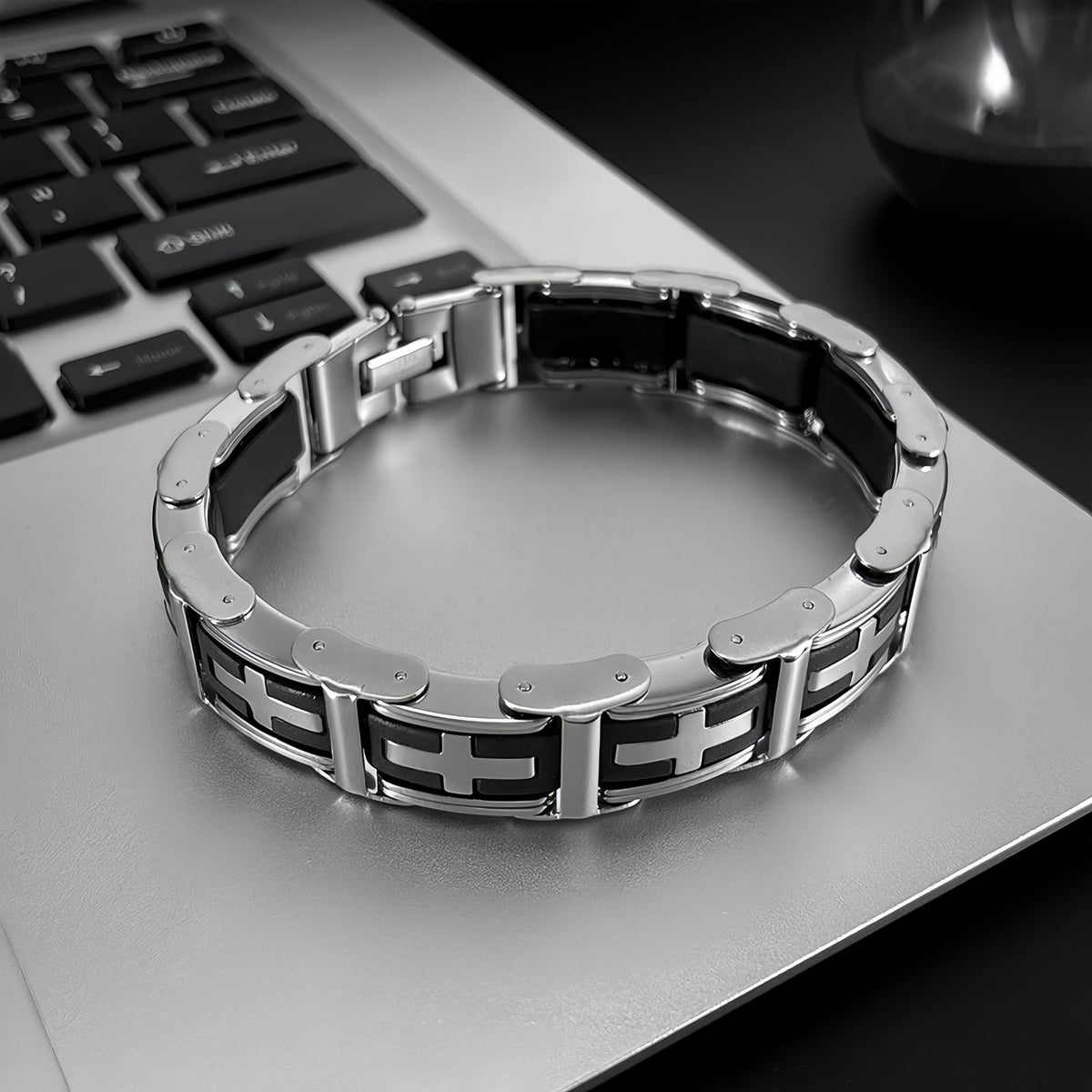 Men’s Stainless Steel Link Bracelet with Cross