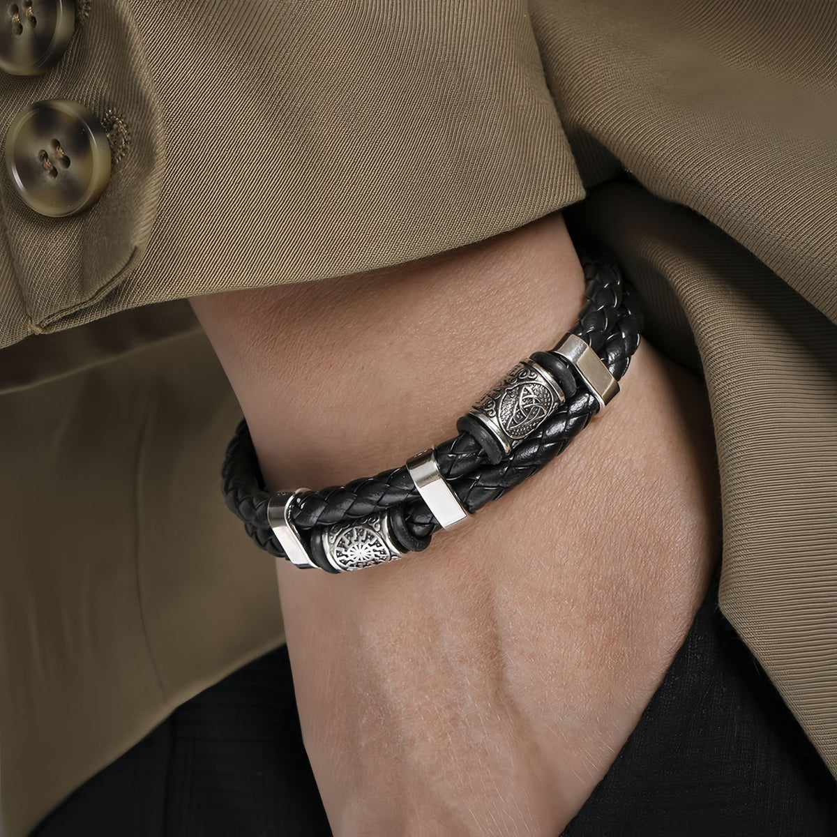Vintage Sun-Engraved Dual-Braid Men's Leather Bracelet